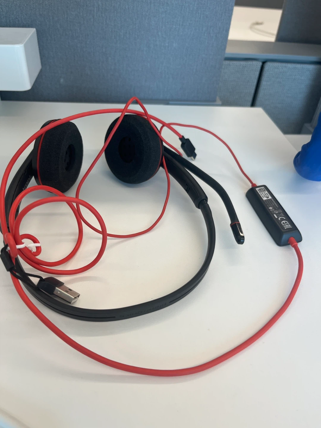 Plantronics Blackwire C3220 Headset 🥕