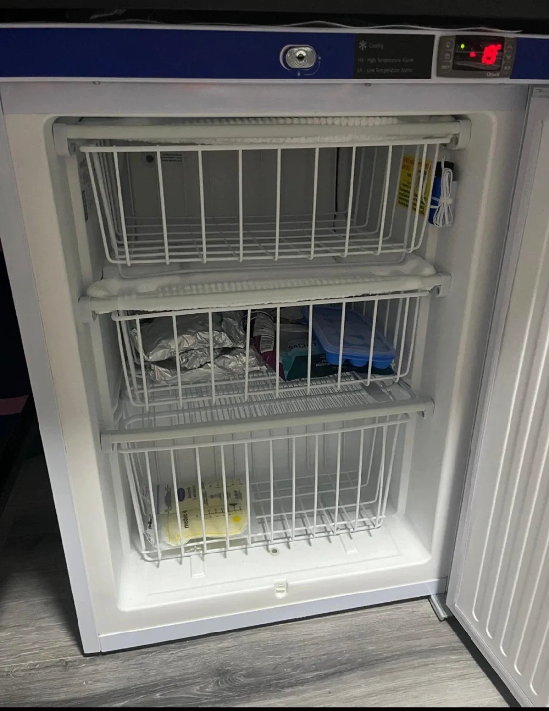 Undercounter Freezer image indicator(3)