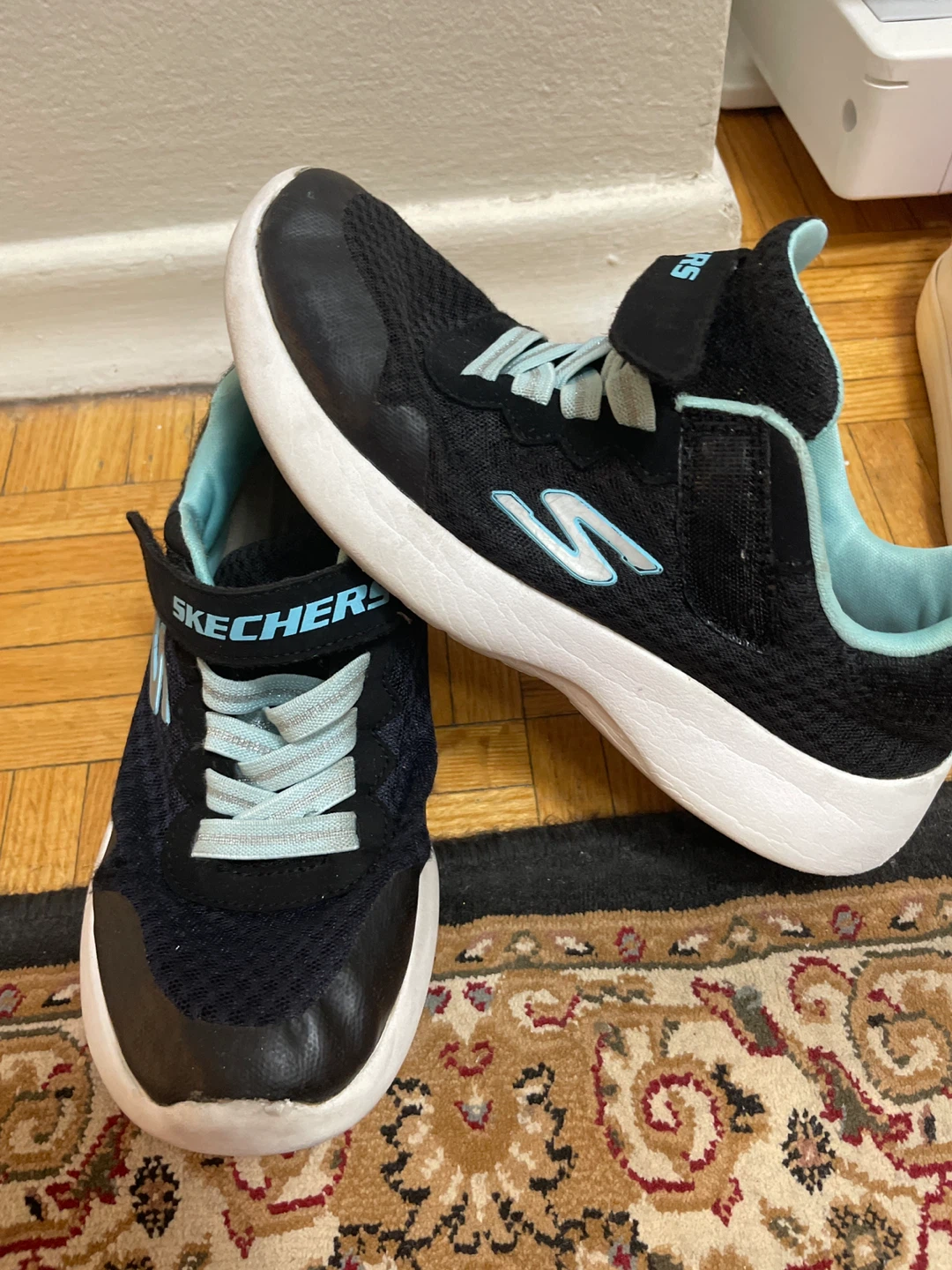 Skechers Kids' Sneaker - Size 4