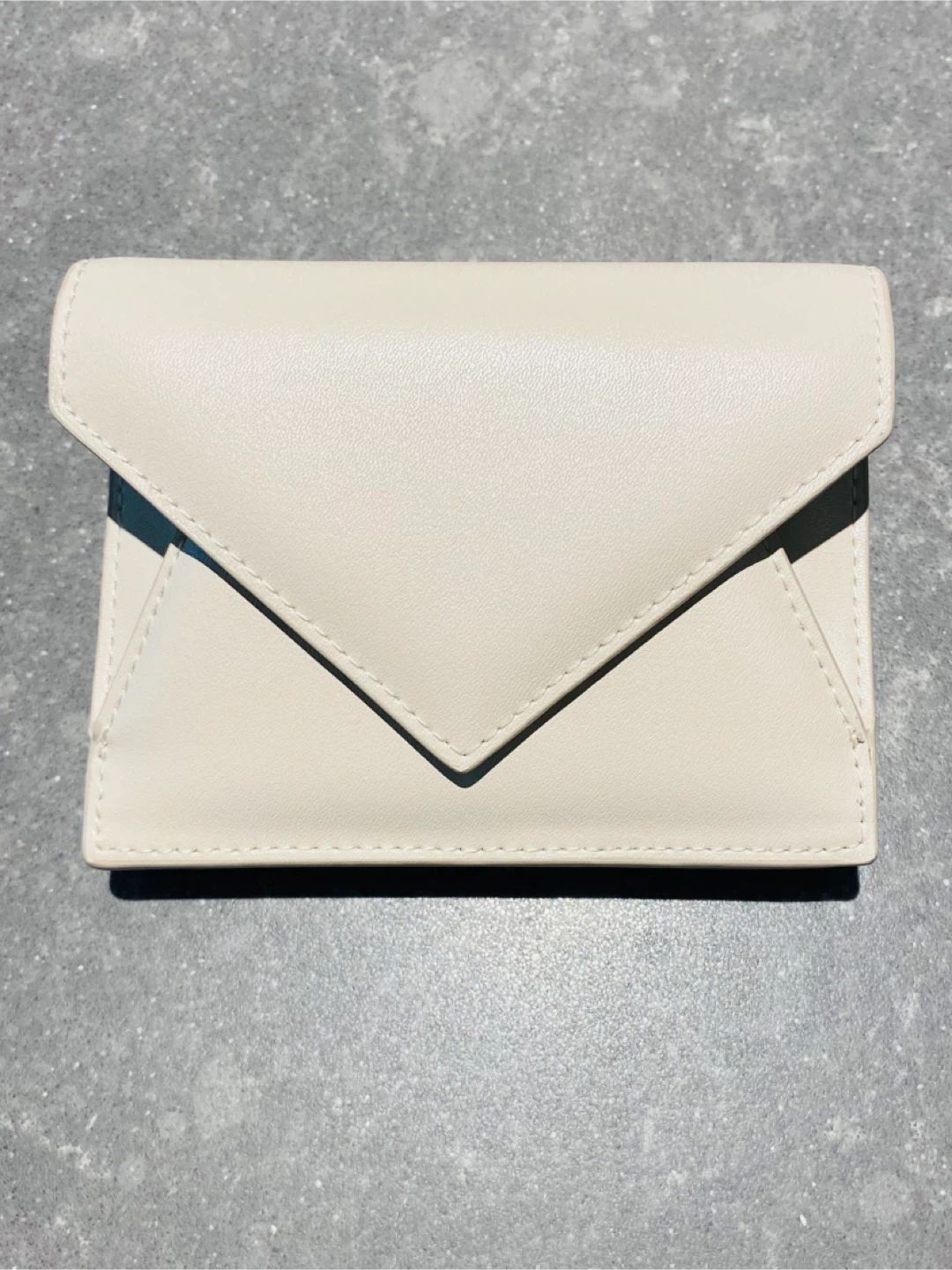 Charles & Keith White Wallet - photo 3