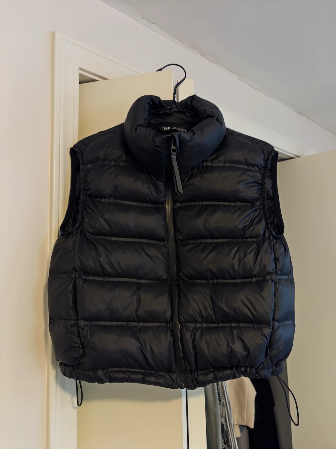 Zara Puffer Vest - Black, Size L