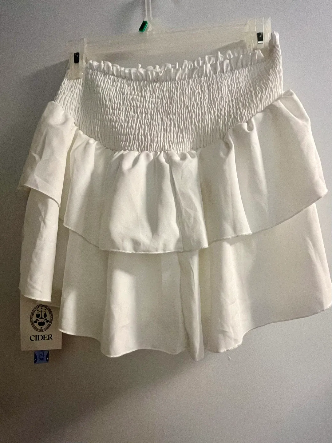 Cider White Ruffle Skorts (Skirt /Shorts)New with Tags image indicator(4)