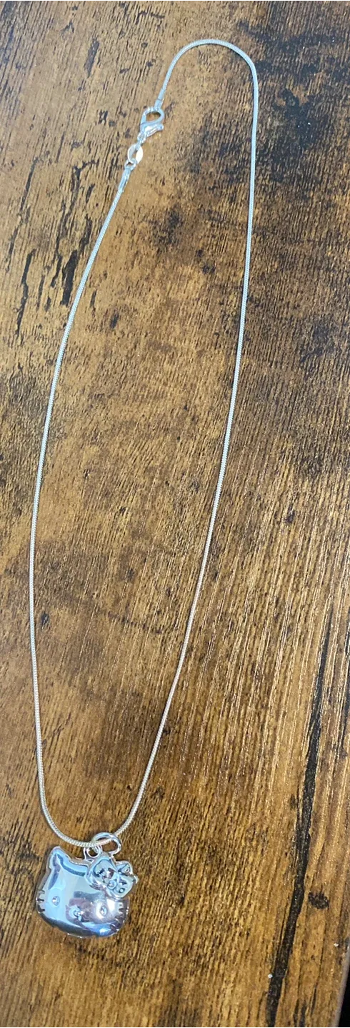 Sterling Silver Hello Kitty Necklace image indicator(3)