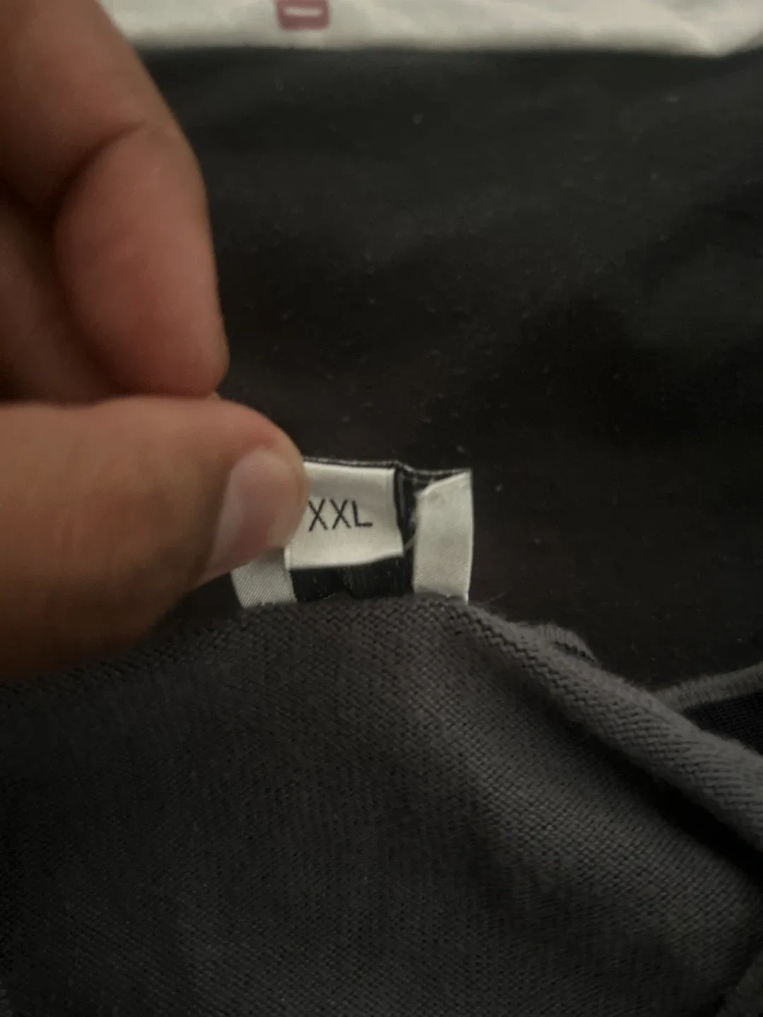 Armani Collezioni XXL Sweater image indicator(3)