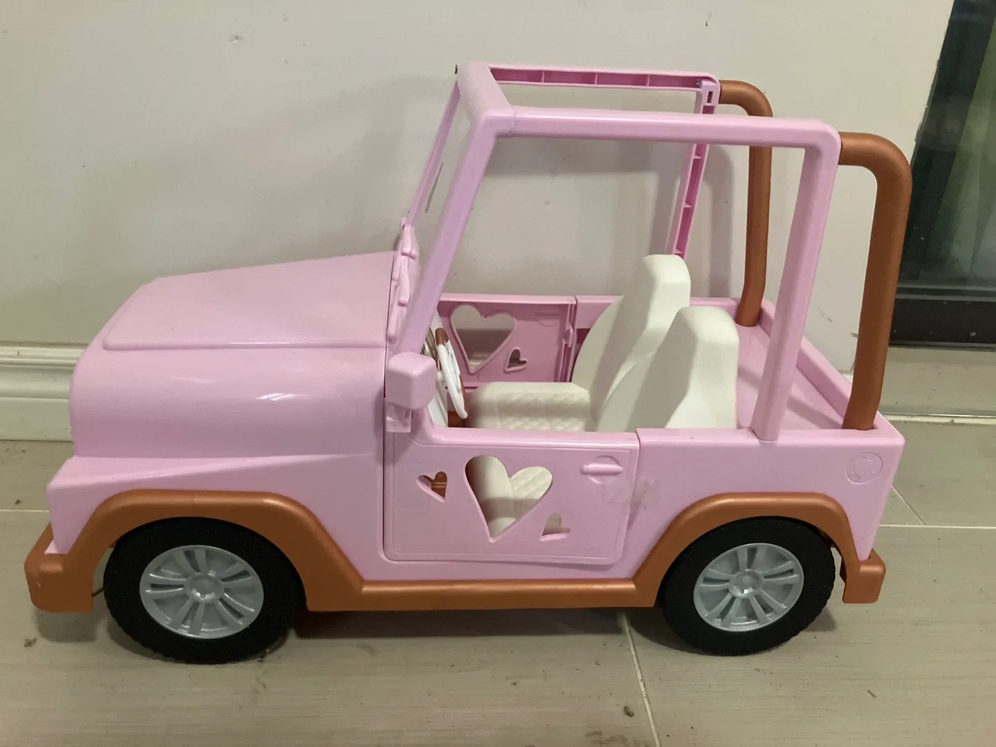 Pink Jeep kids toy thumbnail