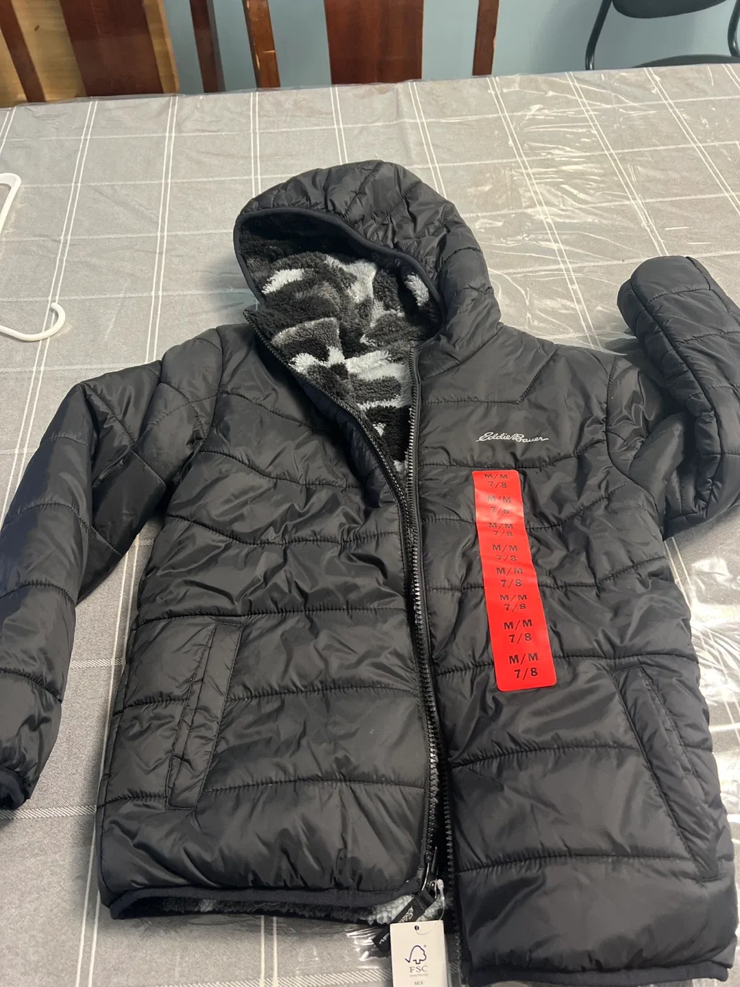 Eddie Bauer Reversible Puffer Jacket - Size M (7/8) thumbnail