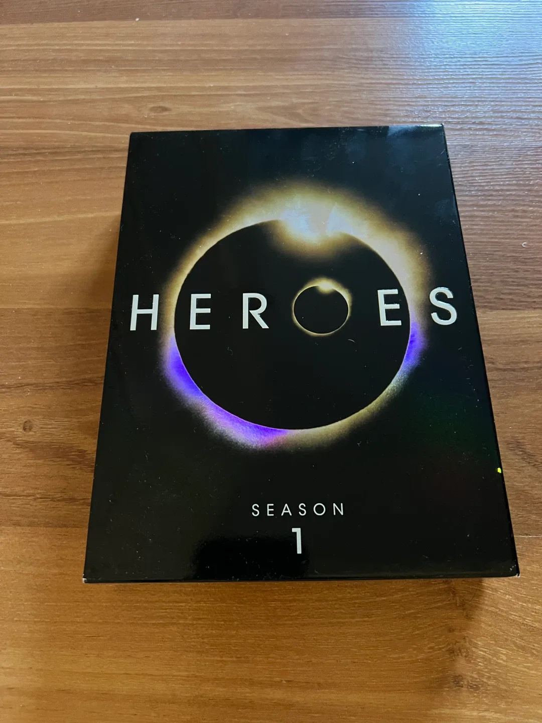 Heroes Season 1 DVD Box Set 🥕 thumbnail
