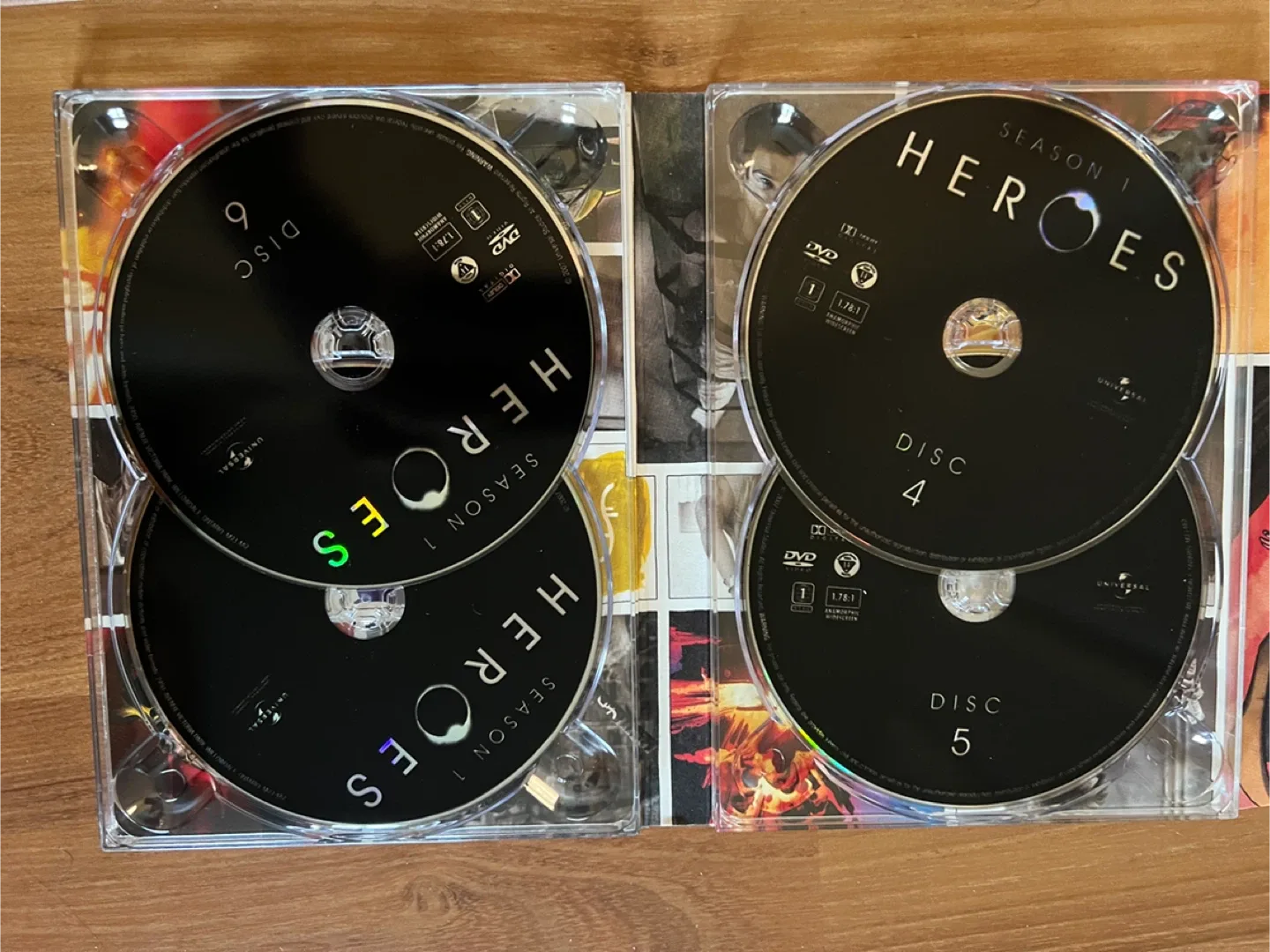 Heroes Season 1 DVD Box Set 🥕 image indicator(6)