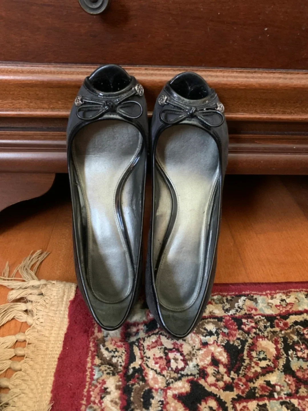 Black wedge style image indicator(3)