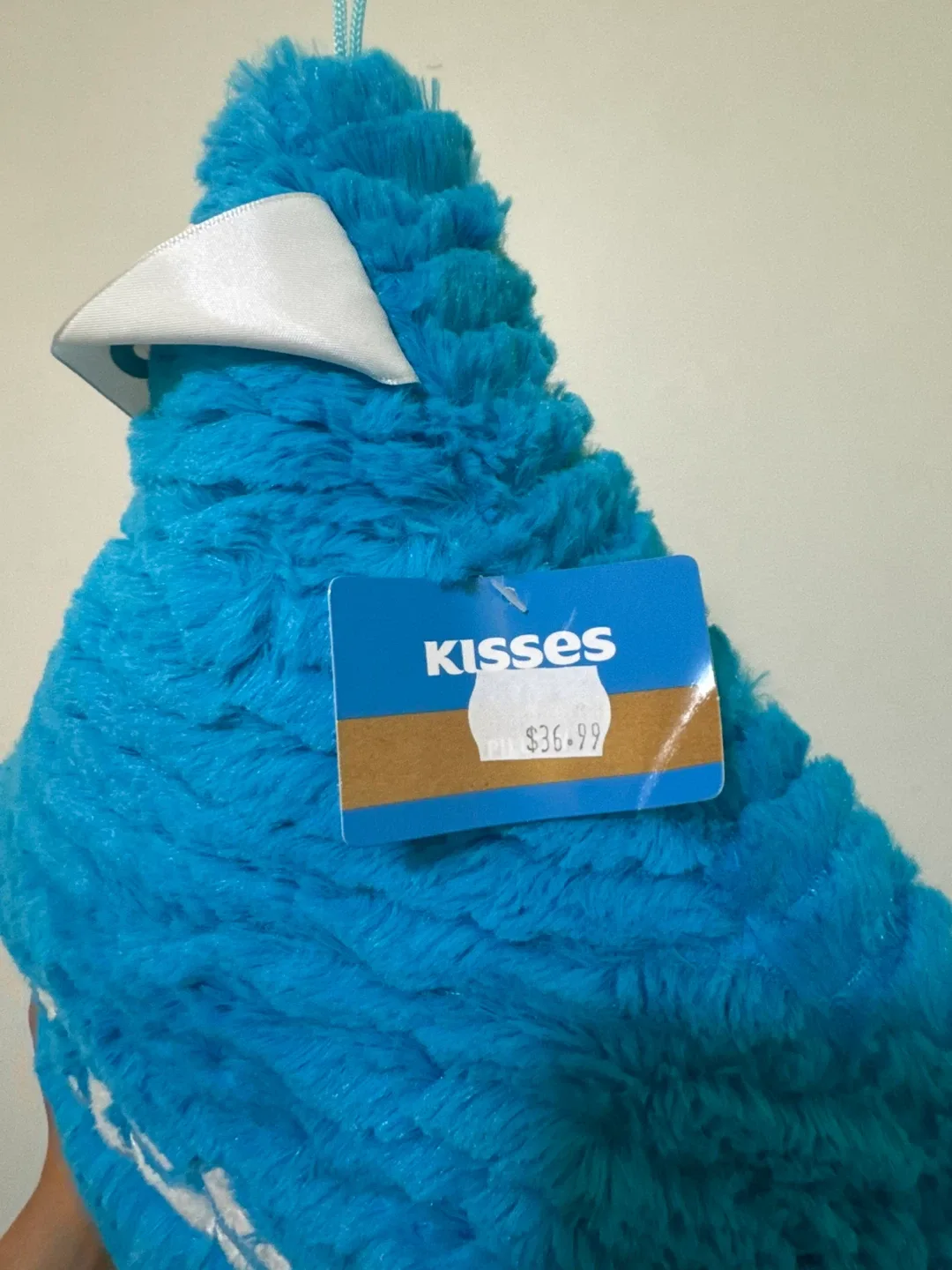 Hershey's Kisses Pillow - Turquoise image indicator(2)