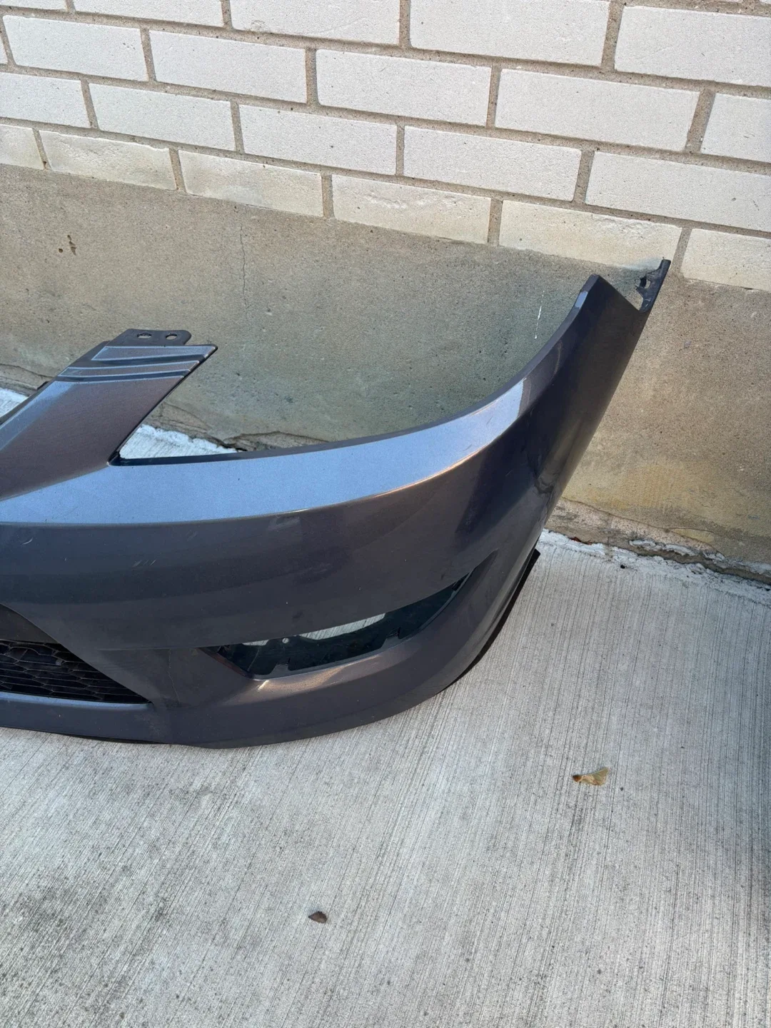 Mazda 5 Front Bumper - Grey image indicator(3)