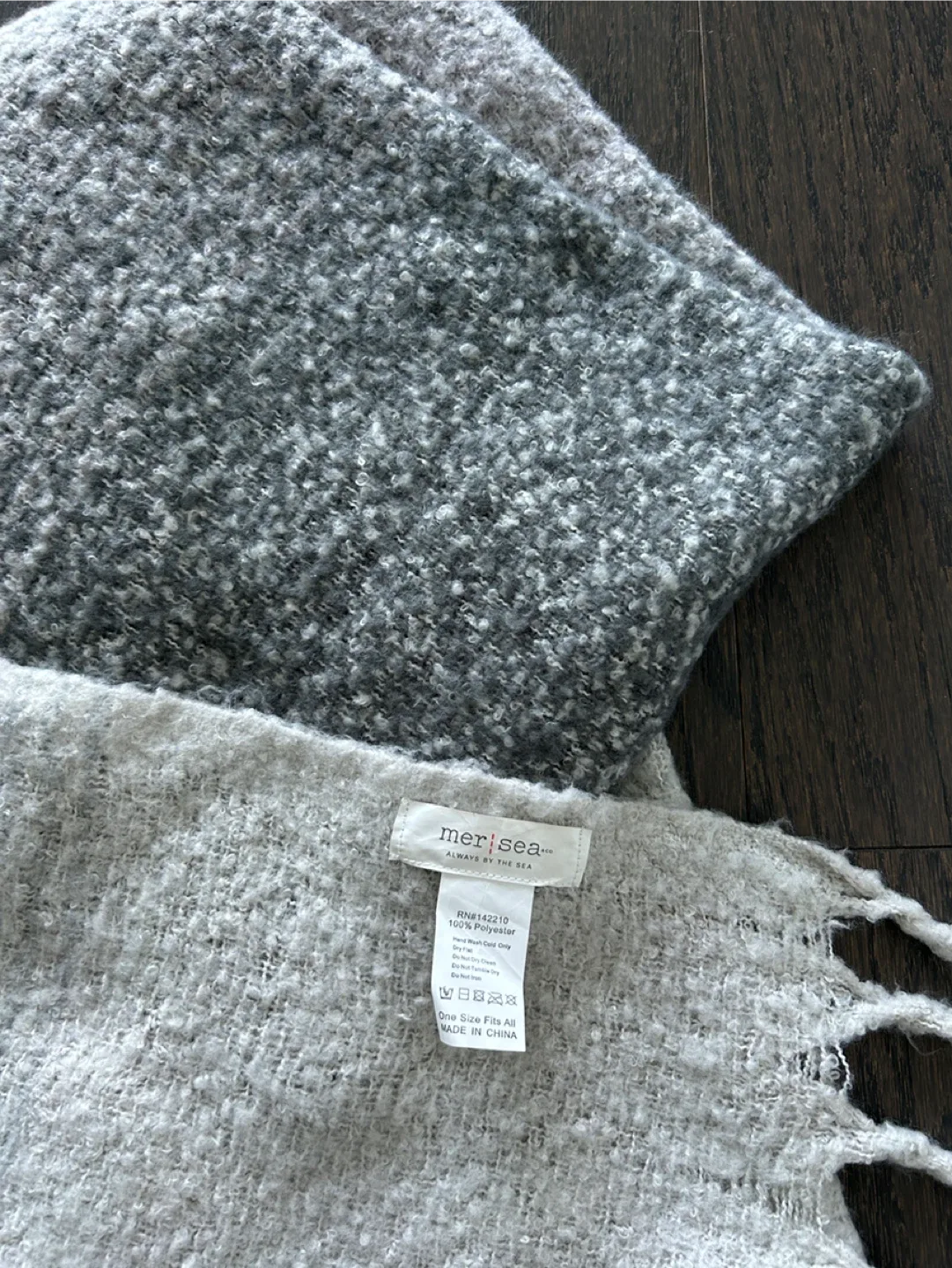 Mersea Blanket Scarf image indicator(3)