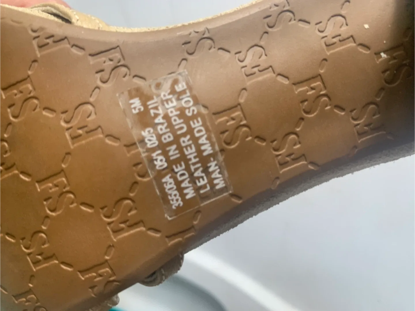 Franco Sarto Beige Heels - Size 5 image indicator(3)