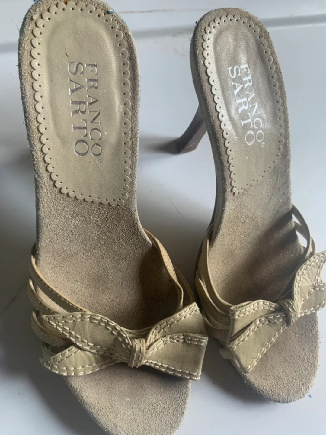Franco Sarto Beige Heels - Size 5 image indicator(2)