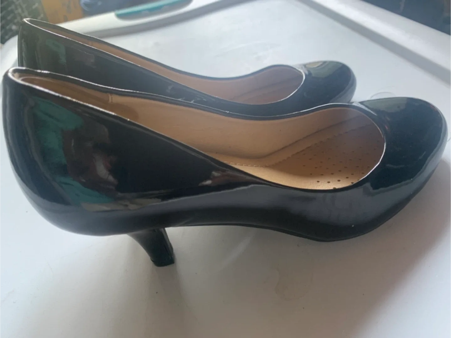 City Classified Comfort Black Heels - Size 5.5 image indicator(4)