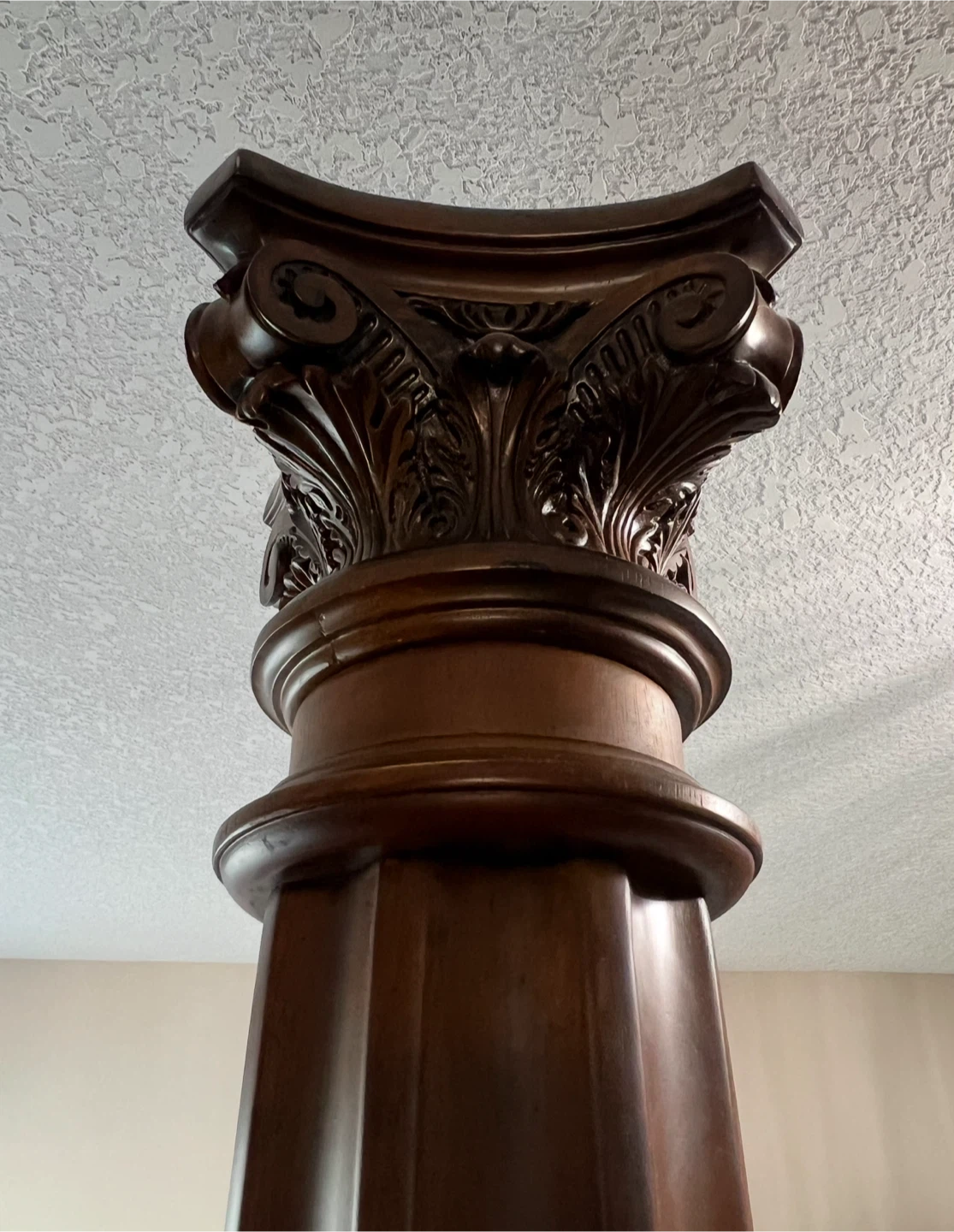 Gorgeous 7 Piece King Bedroom Set - photo 4