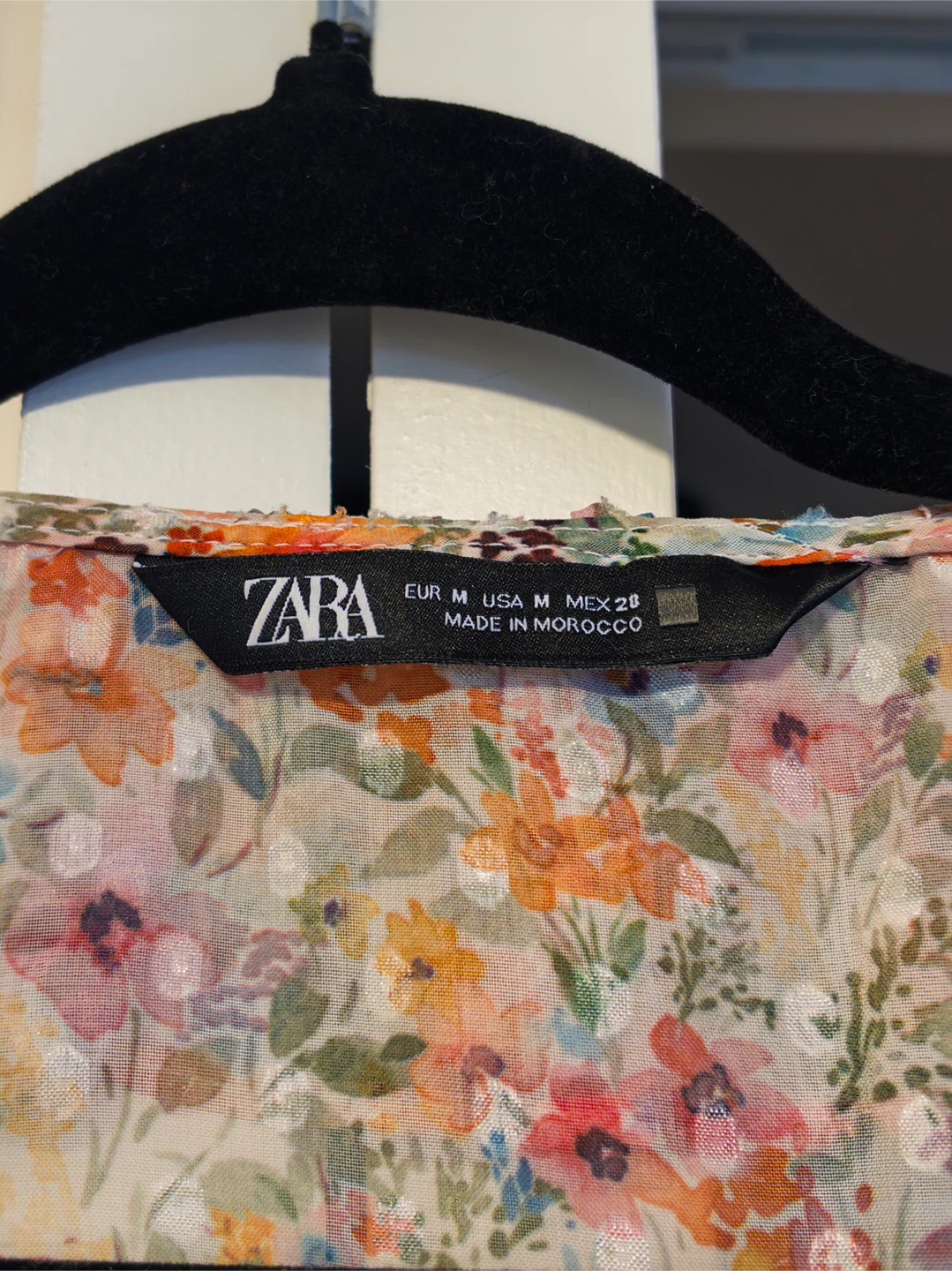 Zara Floral Print Blouse - Size M - photo 2
