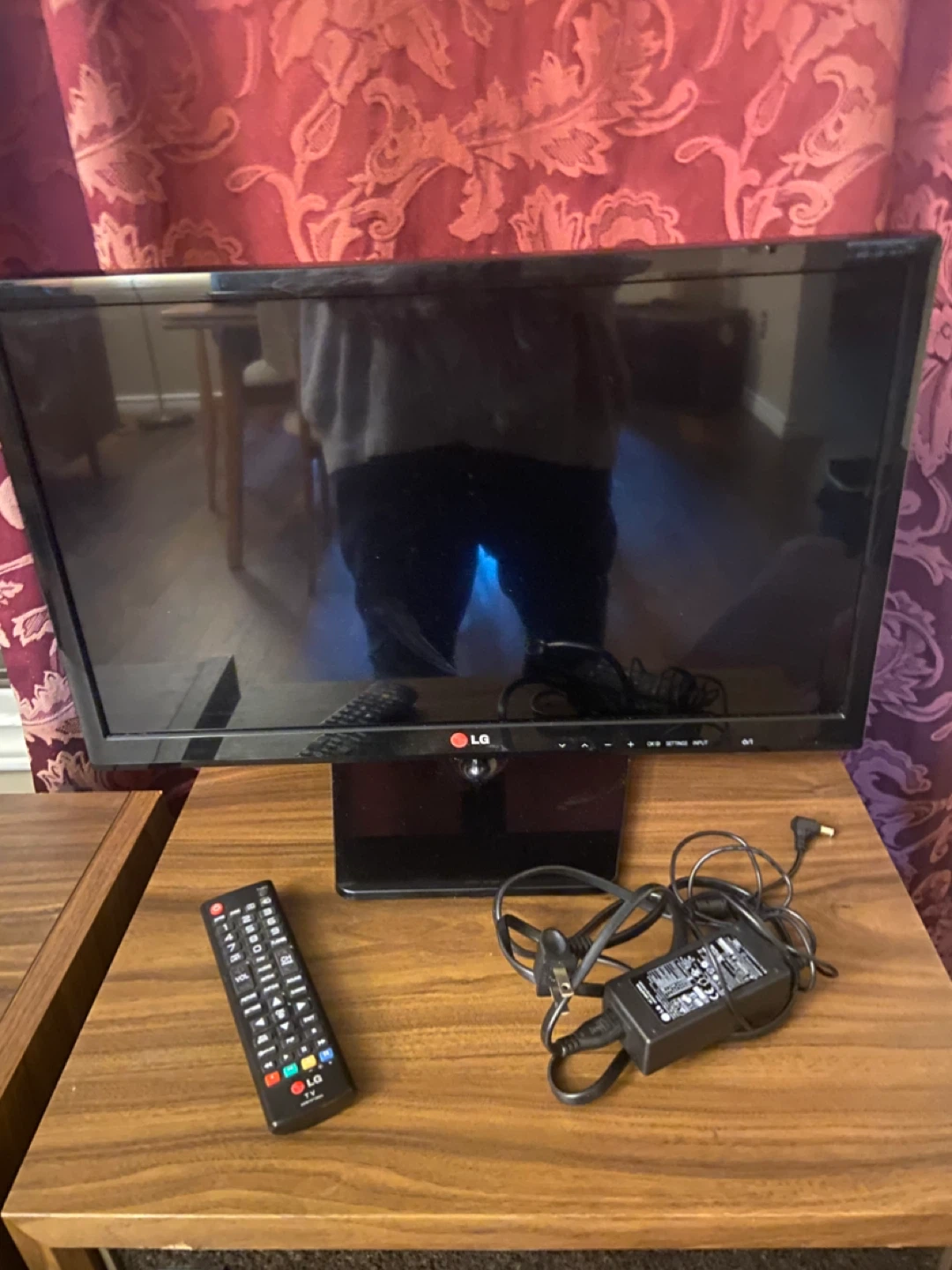 LG 22MA33D-PU 22" LED TV