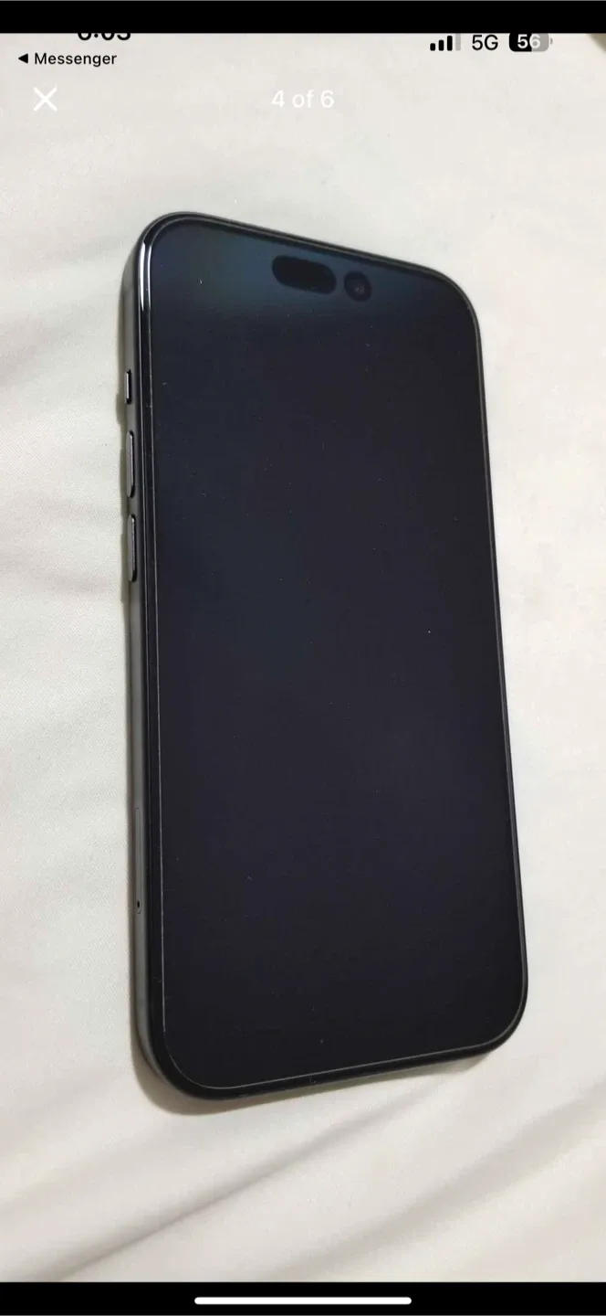 Apple iPhone 15 - Gray with Case image indicator(3)