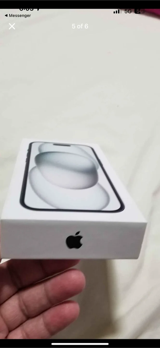 Apple iPhone 15 - Gray with Case image indicator(2)