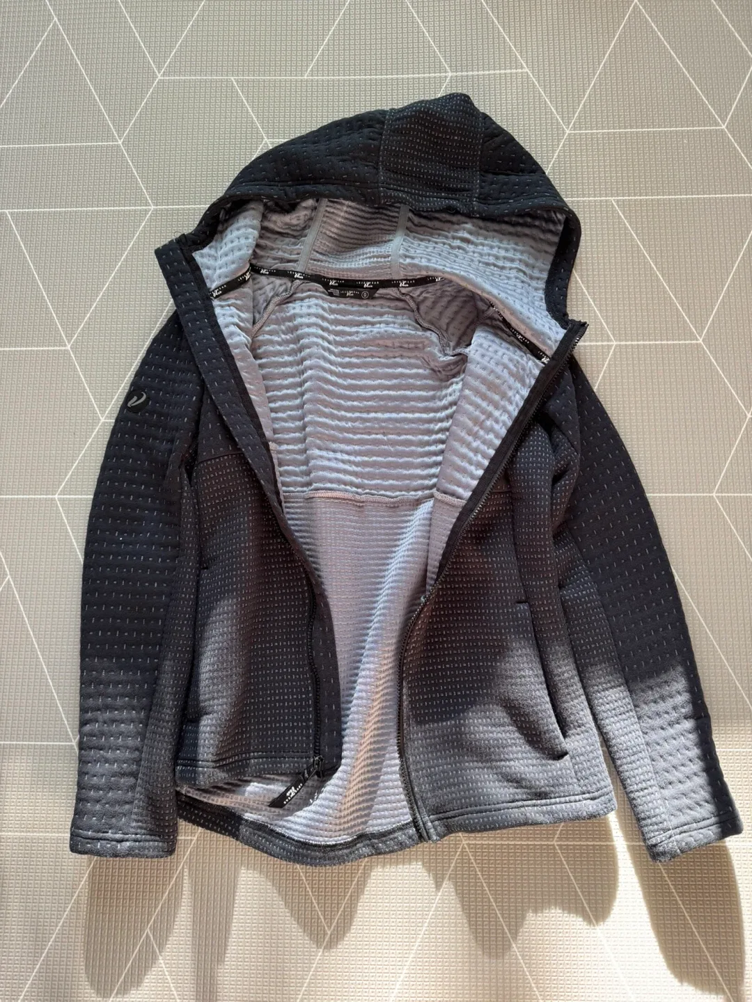 Leved Wear Verve Hoodie - Size M image indicator(3)