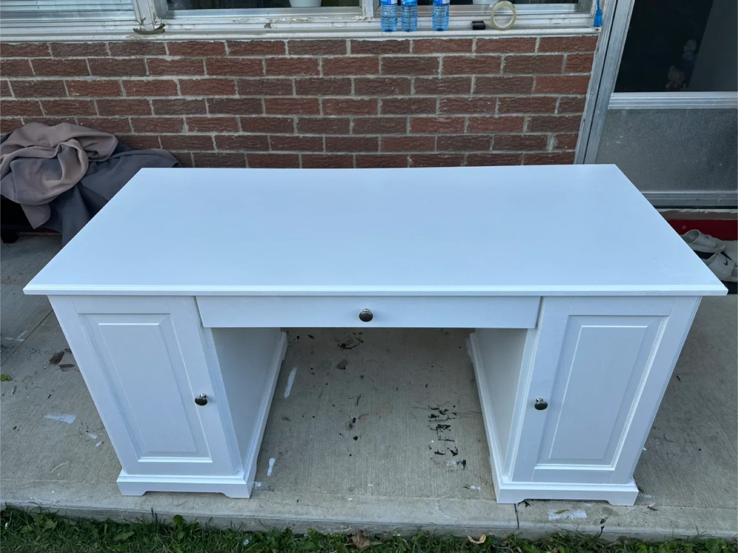 White Wooden Desk with Storage image indicator(4)