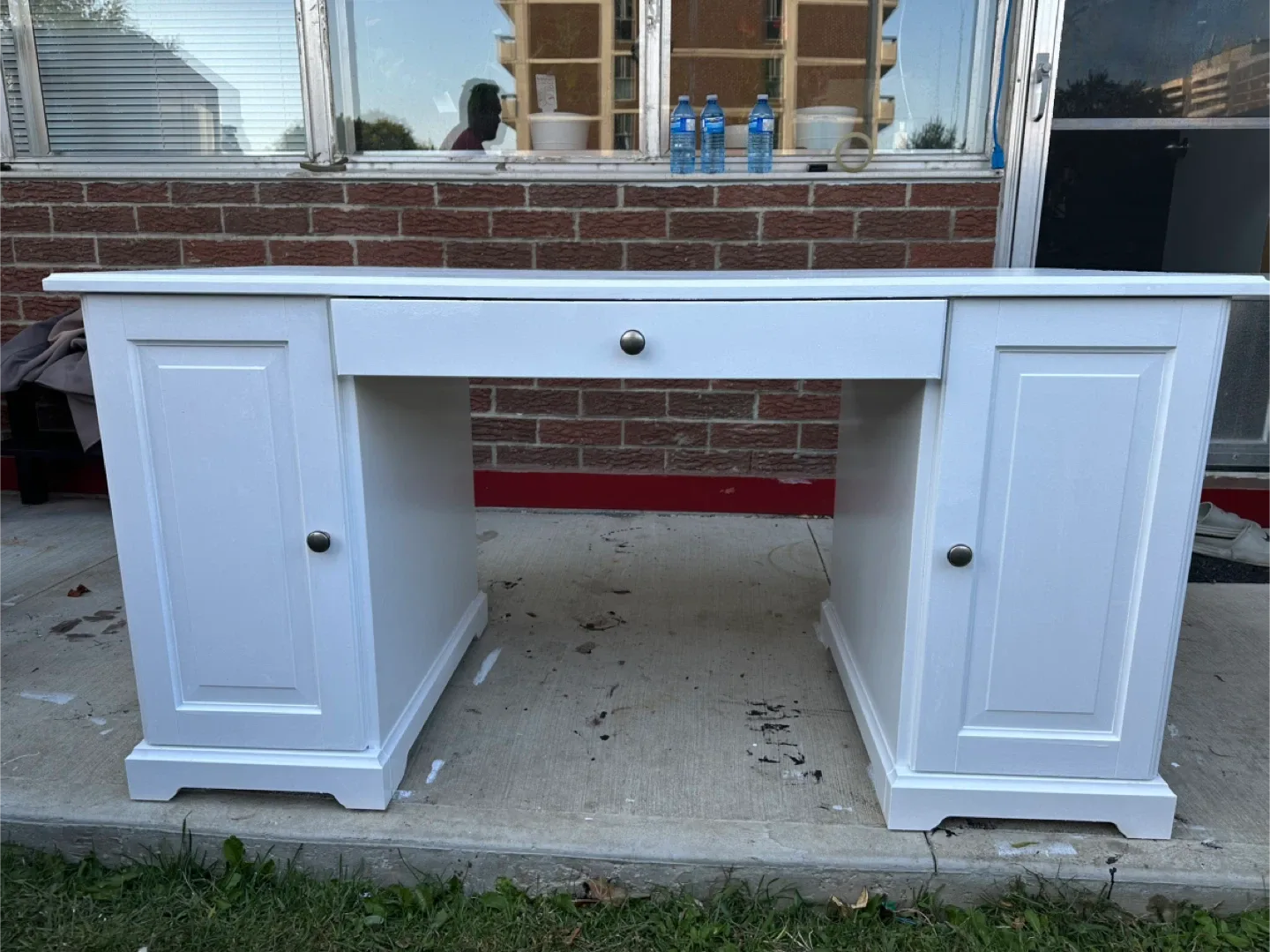 White Wooden Desk with Storage image indicator(3)