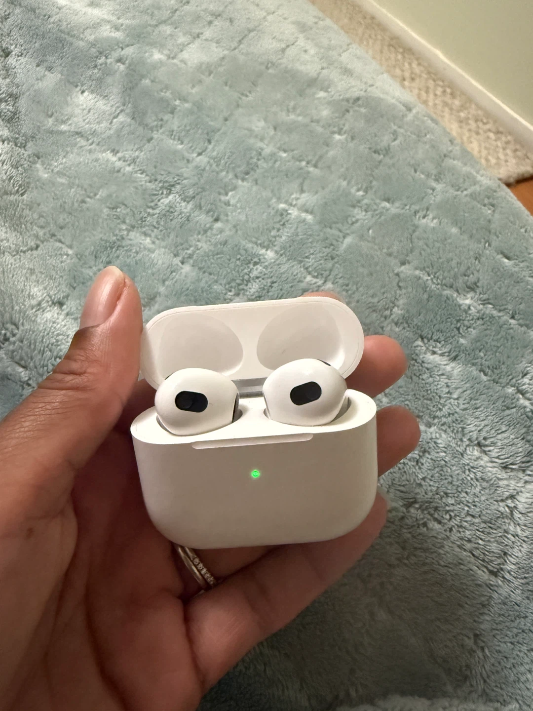 Bluetooth headphones