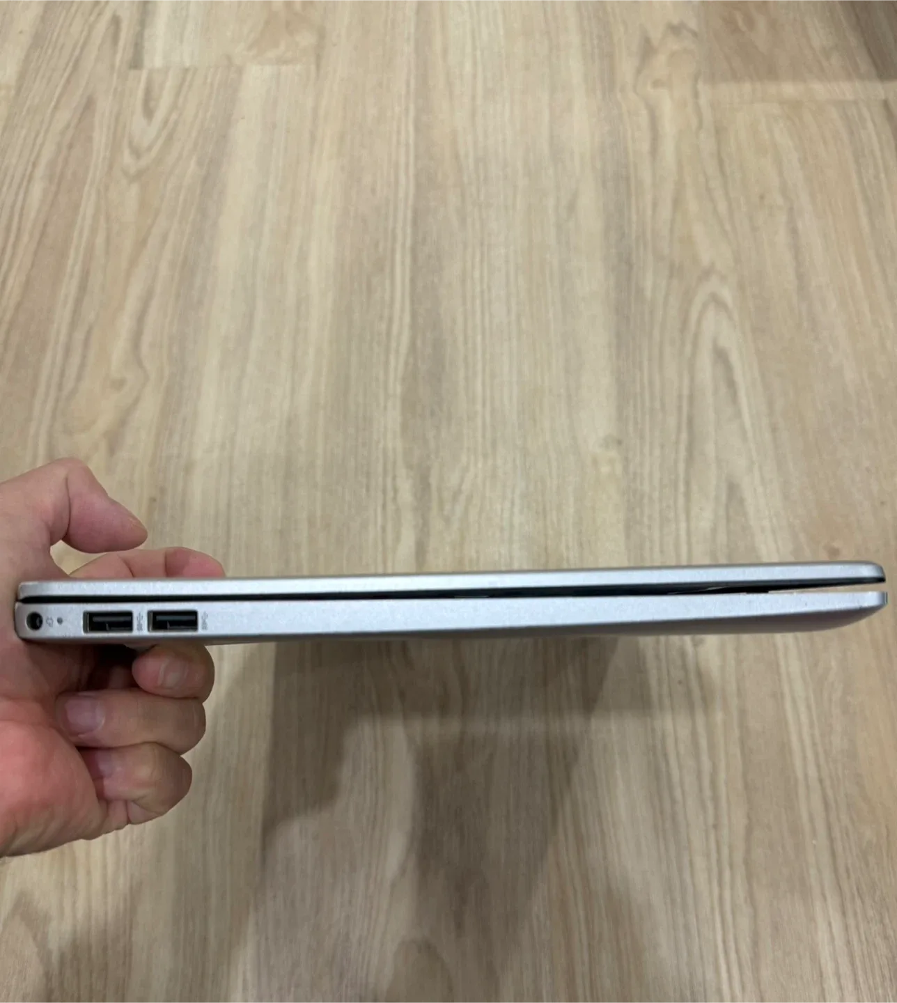 HP Laptop $120 image indicator(3)