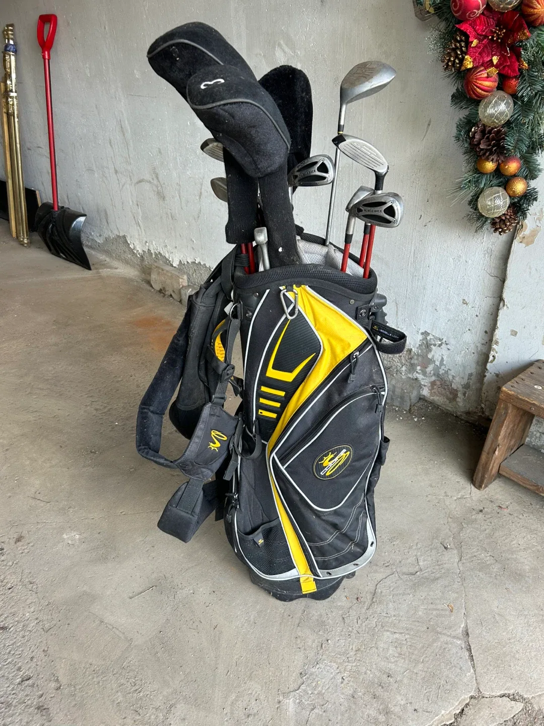 Cobra Golf Club Set with Bag thumbnail