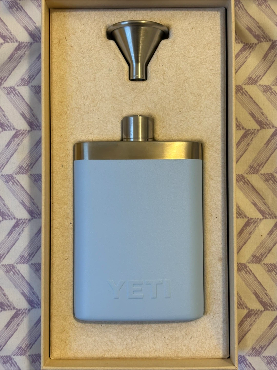 Yeti Flask & Funnel 7oz New in Box - photo 2
