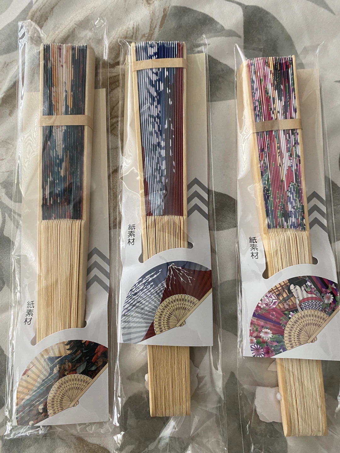 Assorted Decorative Hand Fans for $2 PER PIECE - photo 2