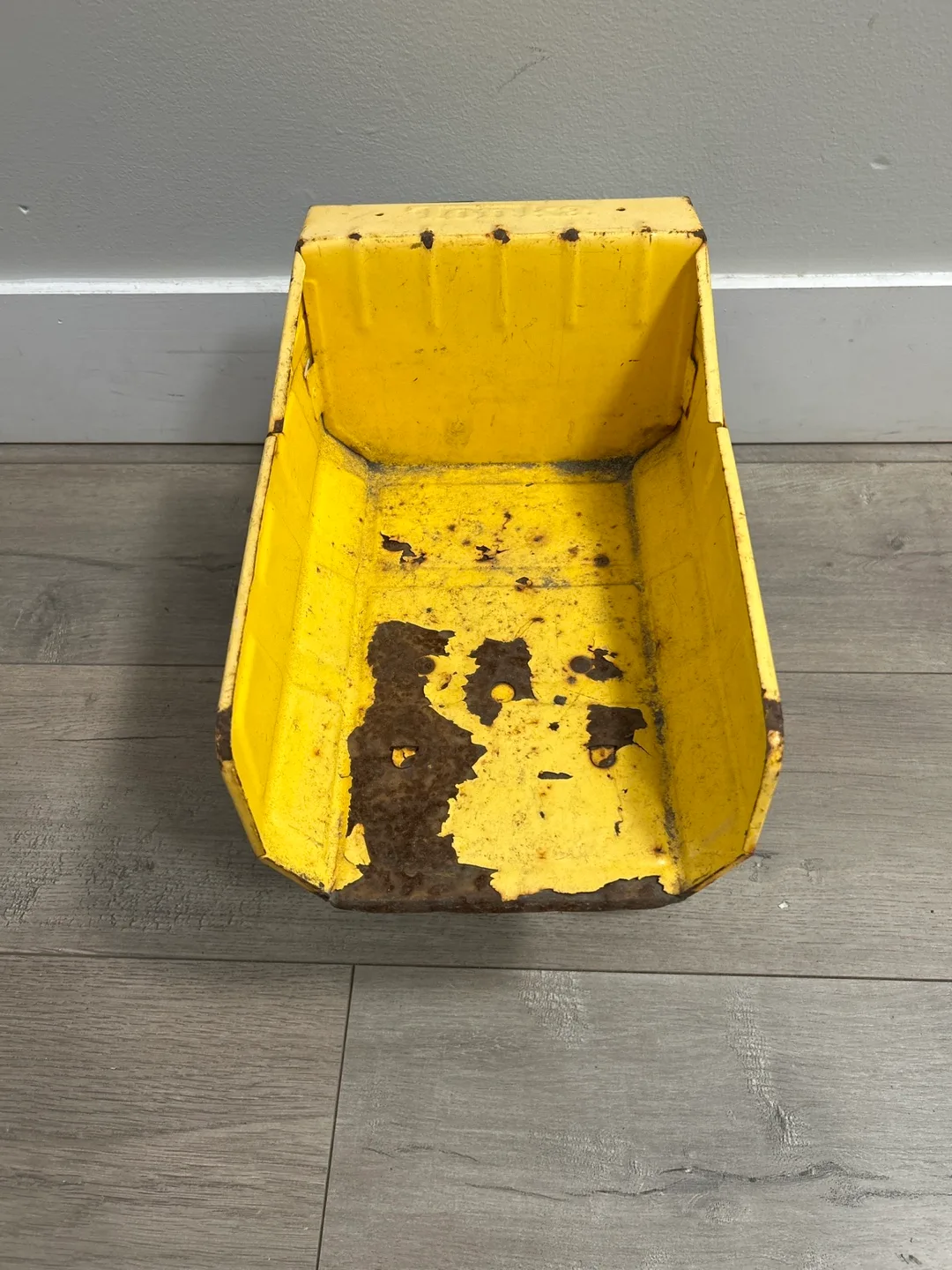 Vintage Tonka Dump Truck - Yellow image indicator(5)