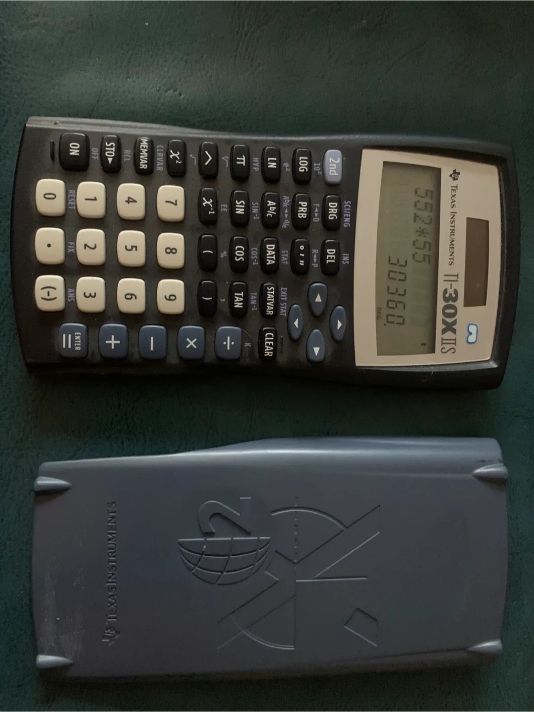 🥕Texas Instruments TI-30X IIS Calculator image indicator(2)
