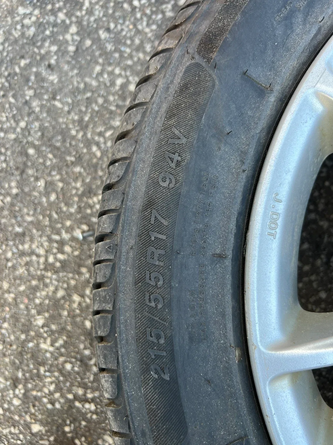 Nissan Rovel RHP-77 215/55R17 Tires & Rims - Set of 4 image indicator(3)