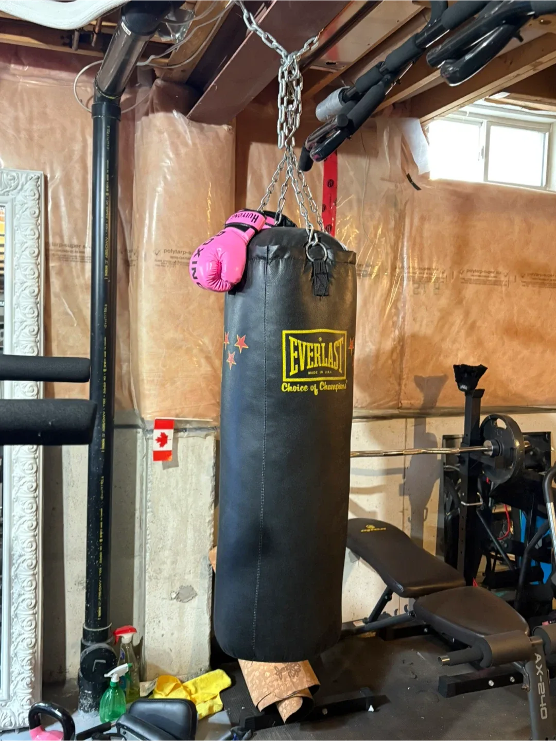 Everlast Black Heavy Punching Bag thumbnail