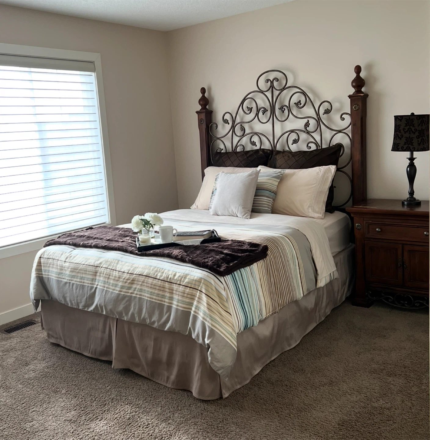 Elegant 3-Piece Queen Bedroom Set