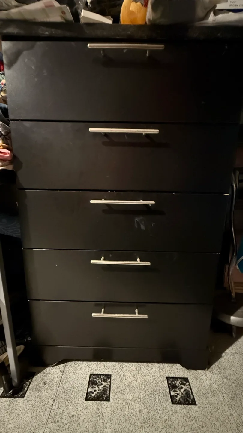 🥕Black 5-Drawer Dresser thumbnail
