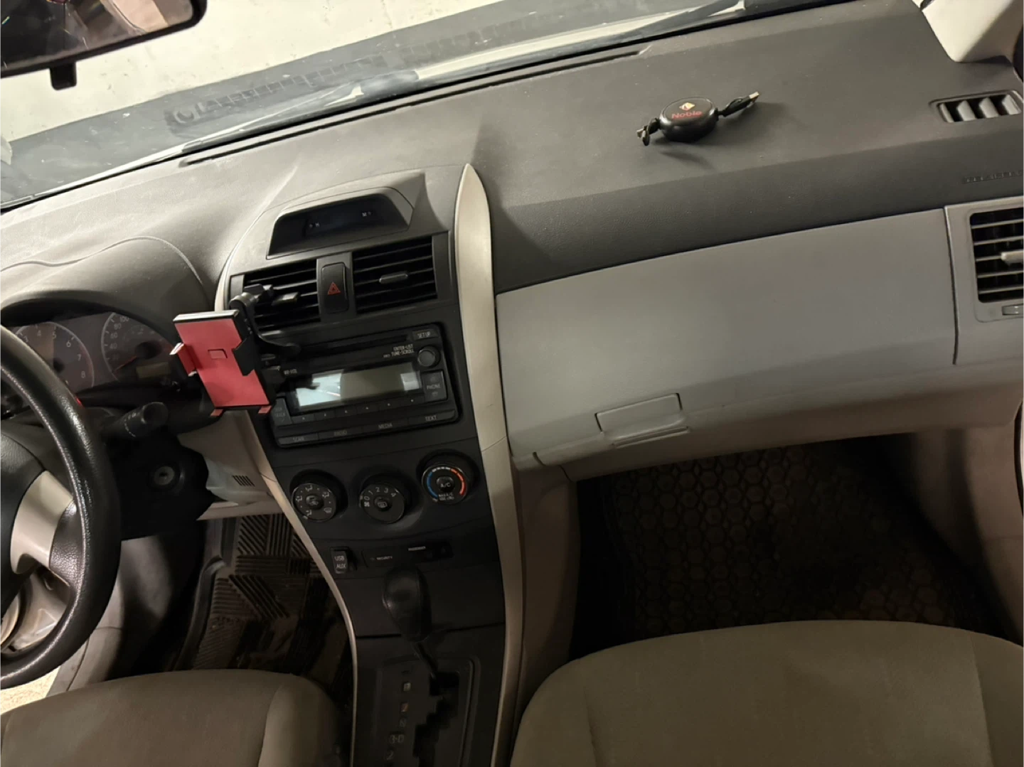 Toyota Corolla - photo 3