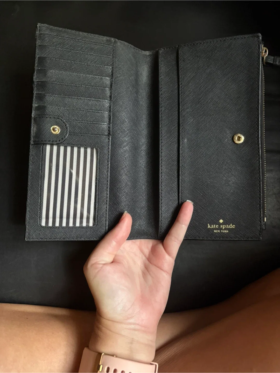 Kate Spade Black Wallet image indicator(5)