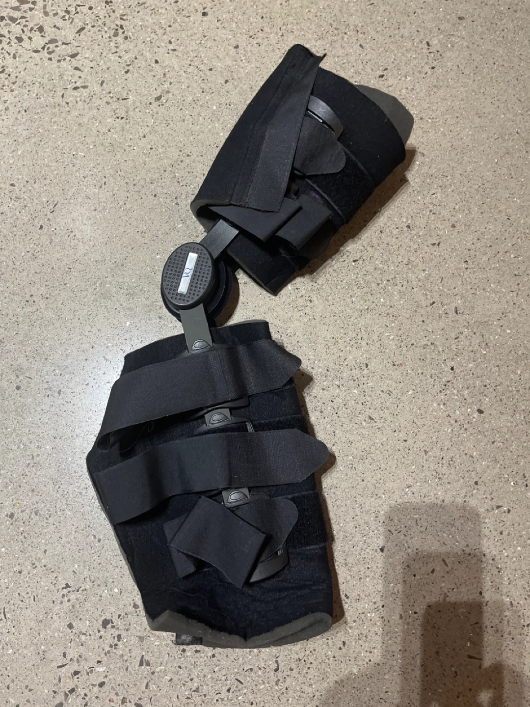 Hinged Knee Brace - photo 2