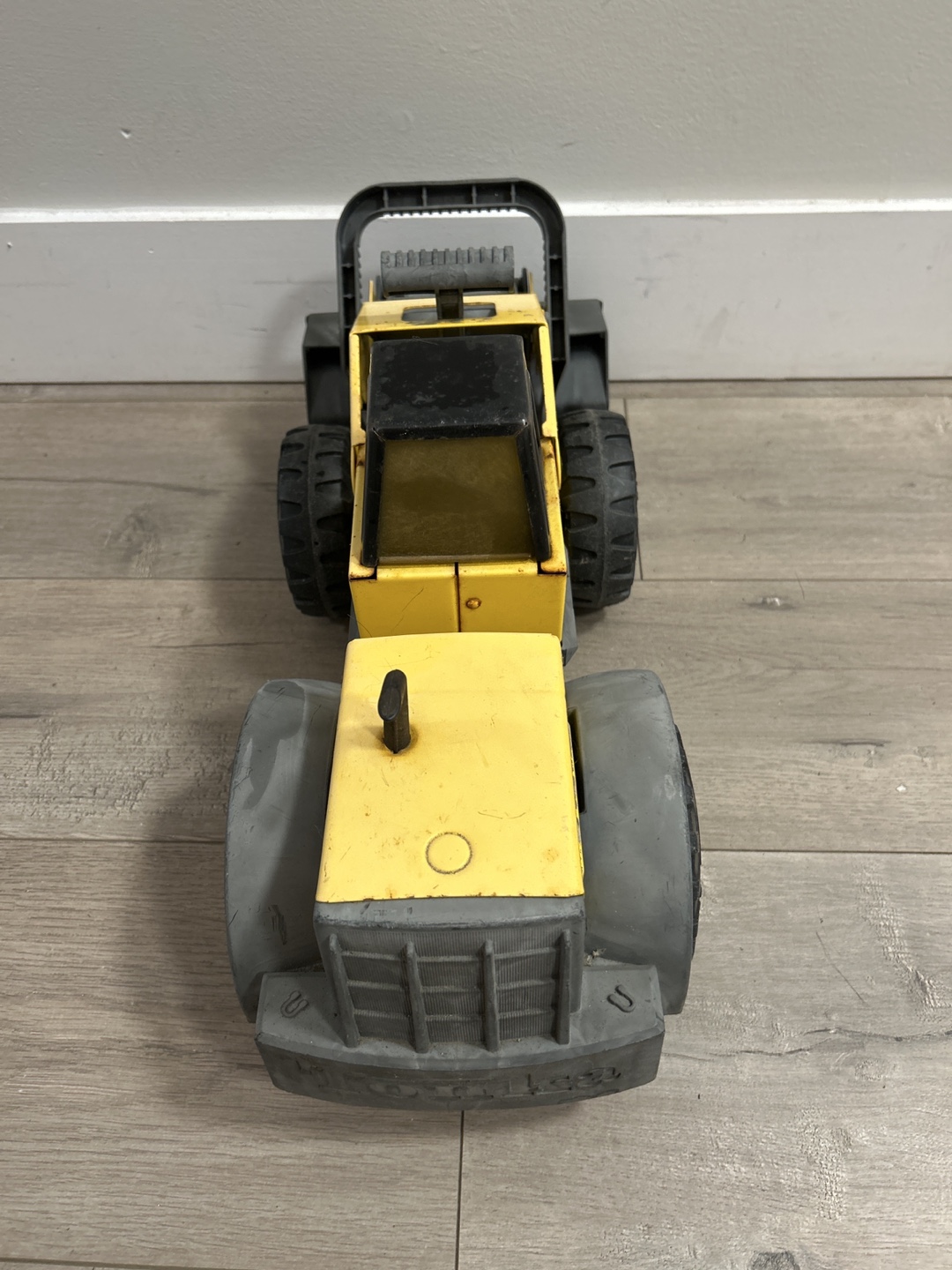 Tonka Front Loader Toy Truck - Yellow - photo 5
