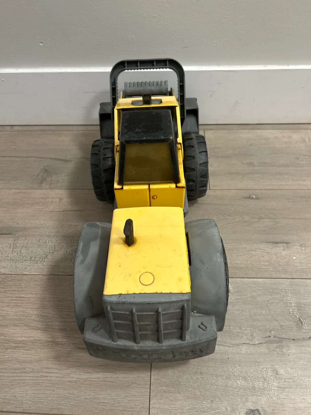 Tonka Front Loader Toy Truck - Yellow image indicator(5)