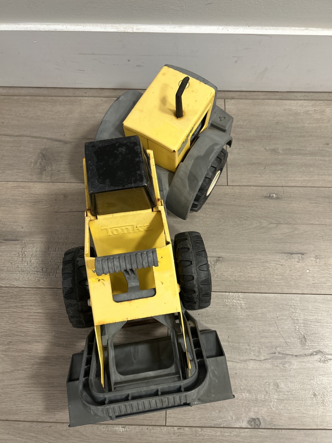 Tonka Front Loader Toy Truck - Yellow - photo 3