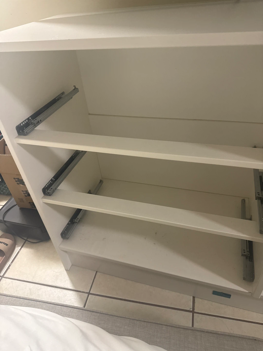 IKEA 6-Drawer Dresser - White - photo 4