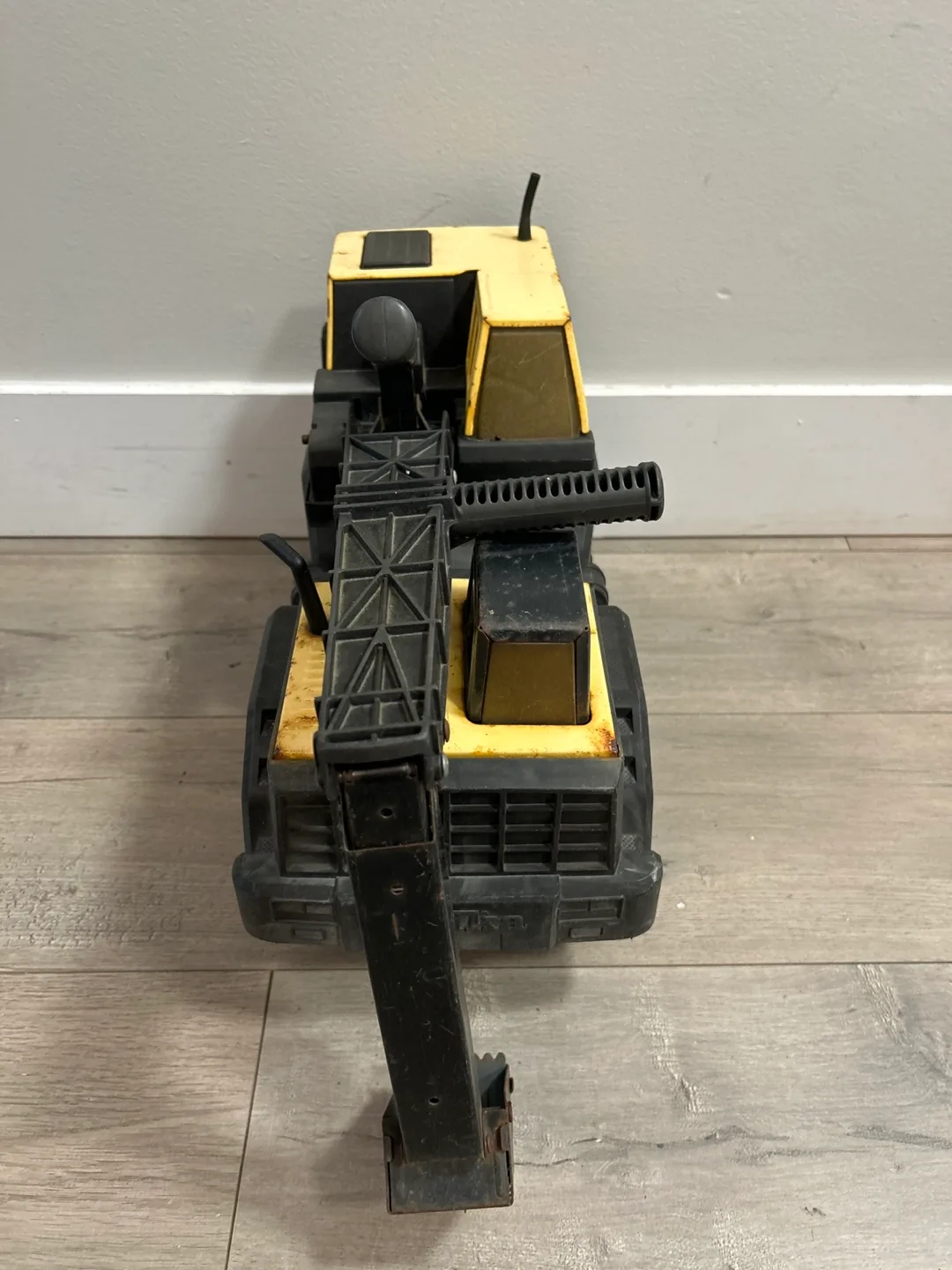 Vintage Tonka excavator image indicator(2)