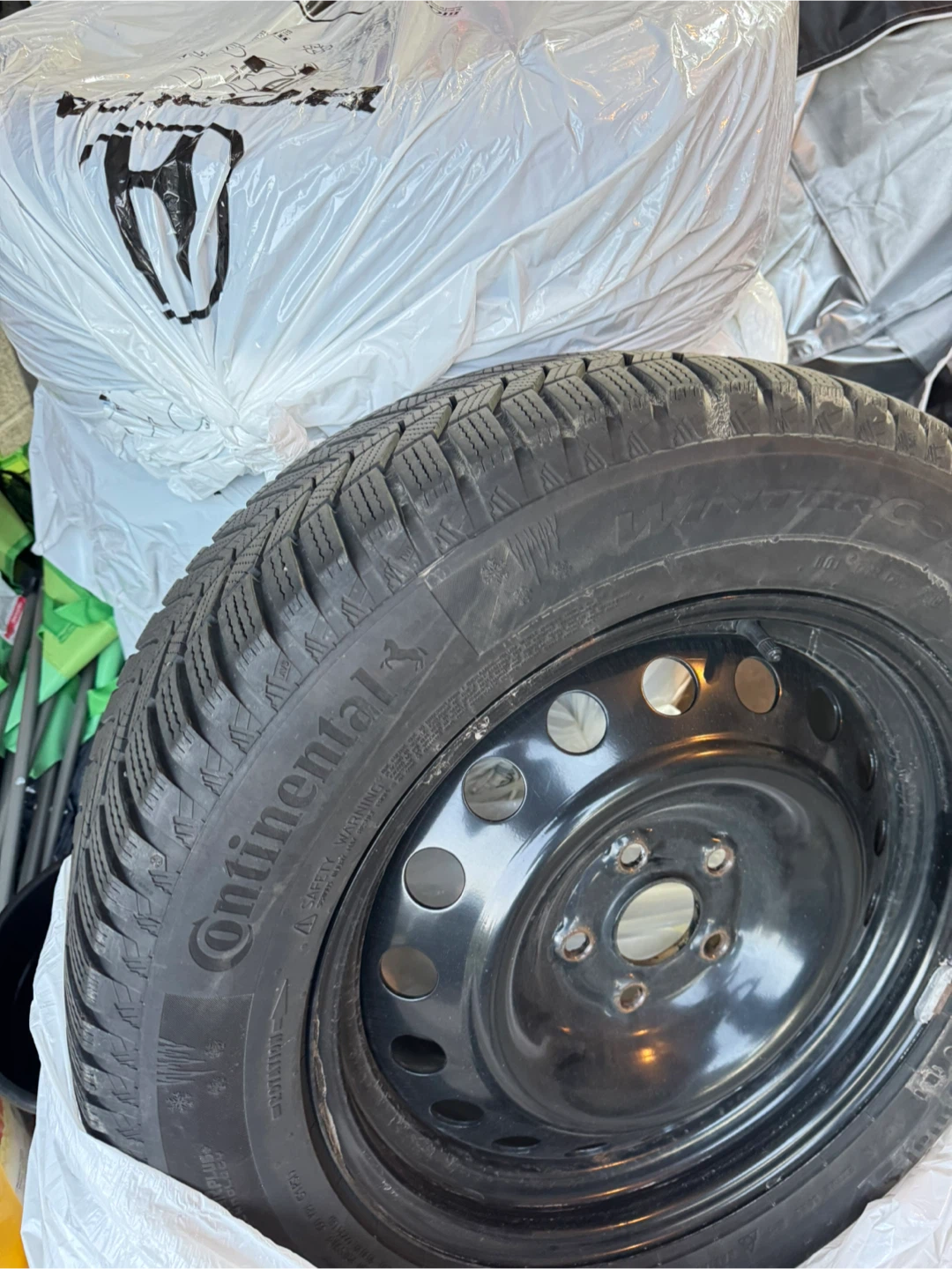 Continental WinterContact SI Plus 245/60R18 Tires - photo 3
