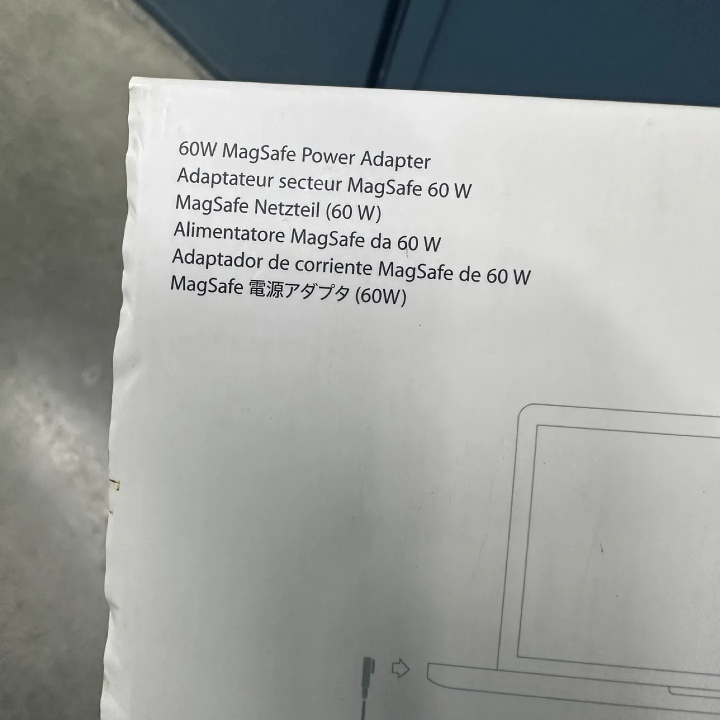 Apple  Power Adapter image indicator(2)