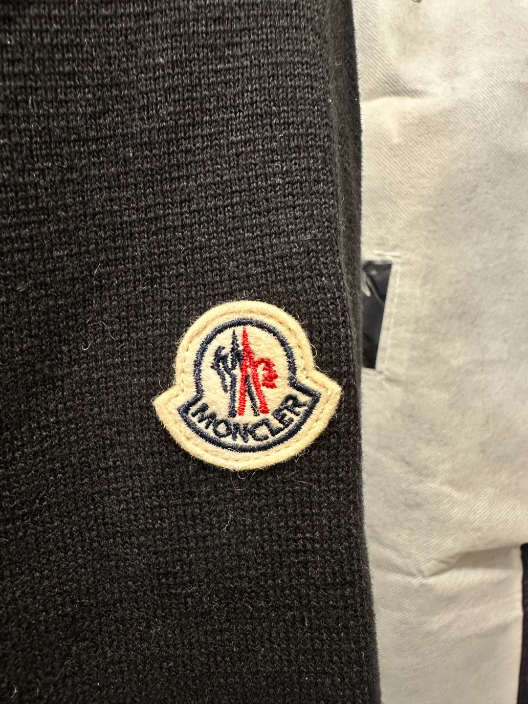 Moncler Black Padded Jacket - photo 2