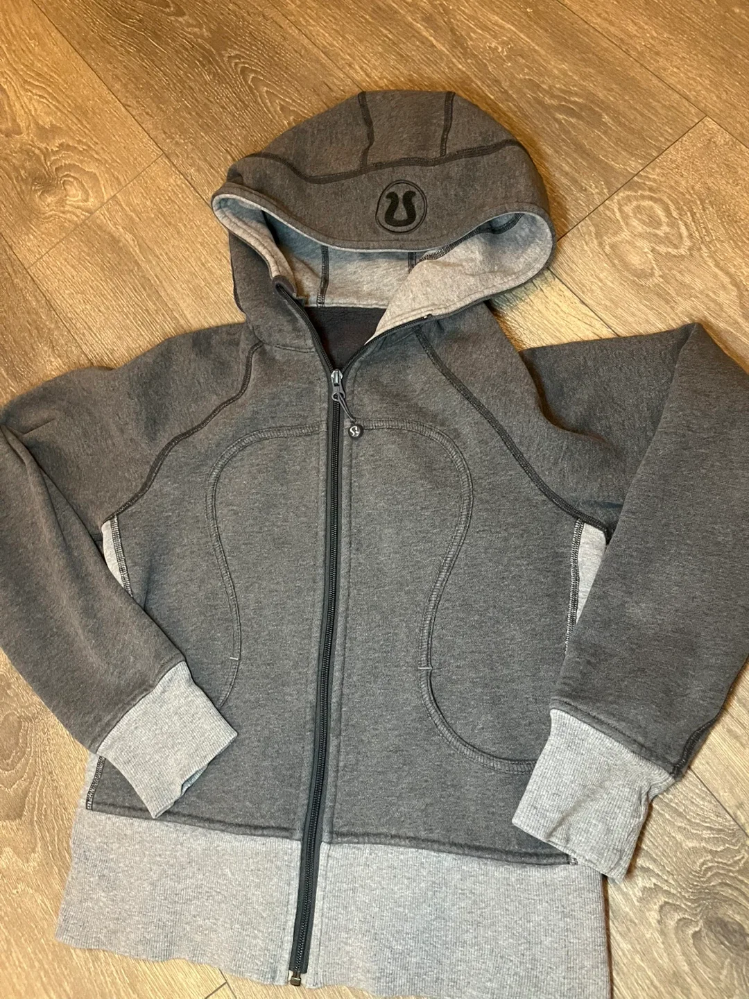 Lululemon Hoodie image indicator(2)